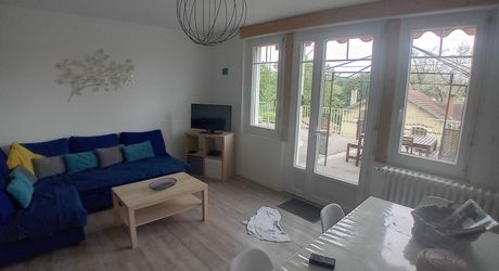 Cahors, Appartement T4  avec Terrasse et Jardinet.