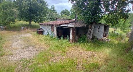  Région Cahors, Maison en Pierre à rénover avec Grange 
