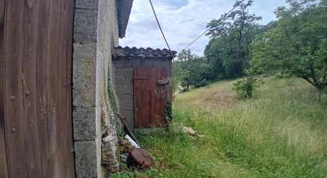  Région Cahors, Maison en Pierre à rénover avec Grange 