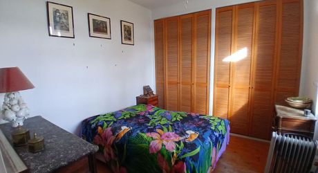   Région Cahors, Charmante Maison en Pierre avec Dépendances, Terrasse, Terrain de Pétanque et 3 Hectares de Terrain