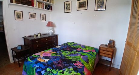   Région Cahors, Charmante Maison en Pierre avec Dépendances, Terrasse, Terrain de Pétanque et 3 Hectares de Terrain
