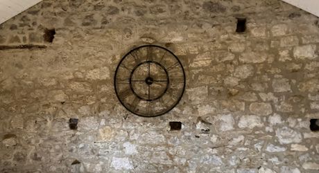 Cahors à L' Ouest proche d'Espere