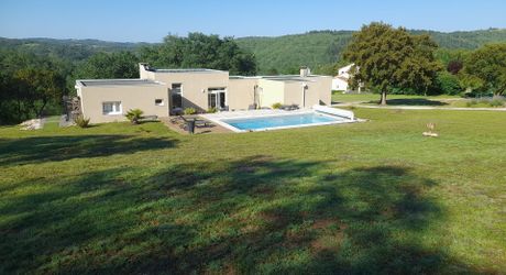 Cahors à  6 km maison contemporainje
