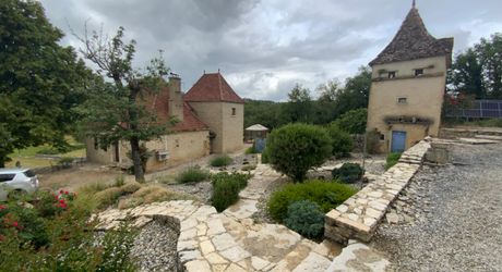 Propriété de caractère sur le Causse de Labastide-Murat – 10 hectares de nature et piste d'atterrissage privée