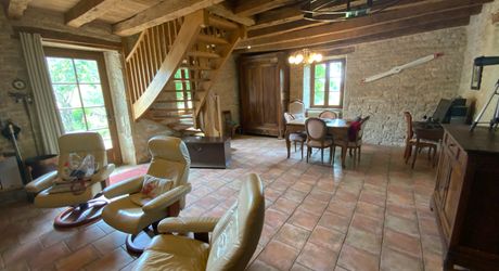 Propriété de caractère sur le Causse de Labastide-Murat – 10 hectares de nature et piste d'atterrissage privée