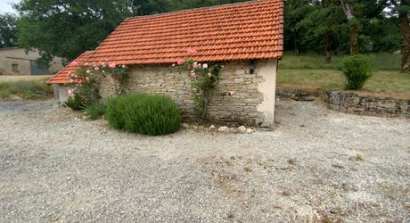 Propriété de caractère sur le Causse de Labastide-Murat – 10 hectares de nature et piste d'atterrissage privée