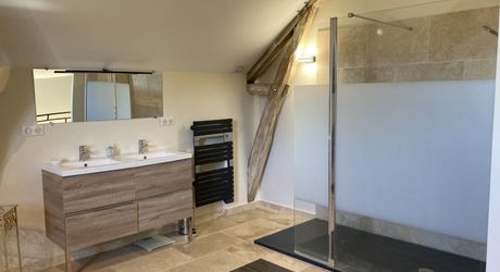 MAiSON EN PIERRE RENOVEE