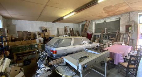 A vendre Gramat centre, ancien entrepôt à convertir, terrain 299 m²