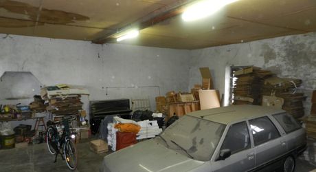 A vendre Gramat centre, ancien entrepôt à convertir, terrain 299 m²