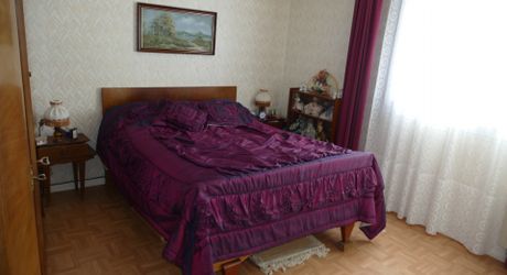  A vendre, maison T5 avec parc, garage et atelier à 5 min du centre ville de Gramat