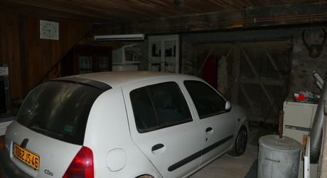 A vendre proche rivière Dordogne, grande maison en pierre, dépendances, terrain 2 hectares, secteur VAYRAC  