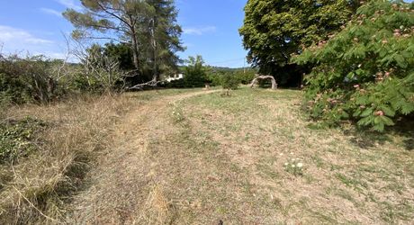 A vendre proche rivière Dordogne, grande maison en pierre, dépendances, terrain 2 hectares, secteur VAYRAC  