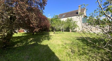 Old stone house in need of total restoration, 200 m², 720 m² of land