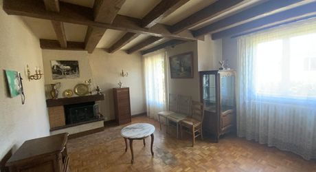 GRAMAT area, 3-bedroom house on 356 m² of land within walking distance of all amenities.
