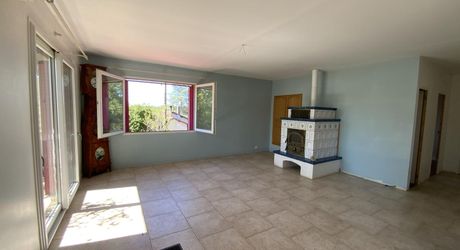 Secteur Gramat, maison individuelle érigée sur sous-sol complet à finir d'aménager– Terrain 2616 m².