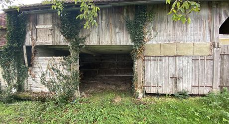 Secteur Labastide Murat;, ensemble immobilier à restaurer