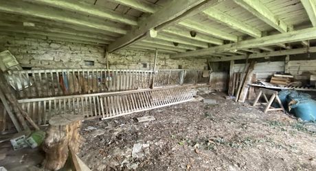 Secteur Labastide Murat;, ensemble immobilier à restaurer