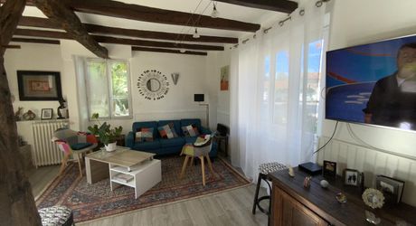 Secteur Bretenoux, à vendre maison 4 chambres , proche toutes commodités avec jardin et dépendances.
