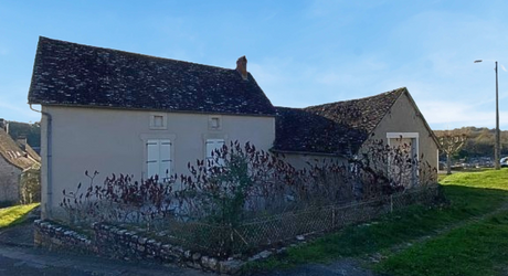 Secteur Gramat, maison avec dépendances et beau potentiel d’aménagement.