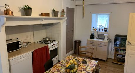 Secteur Gramat, maison avec dépendances et beau potentiel d’aménagement.