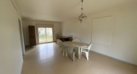 Secteur Labastide Murat,  maison familiale avec garage et jardin.