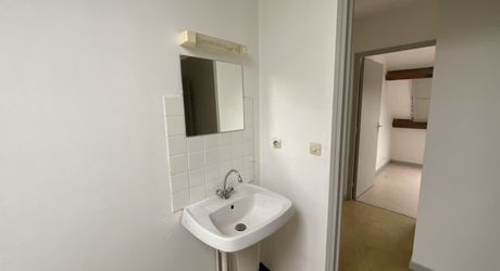 Secteur Labastide Murat,  maison familiale avec garage et jardin.