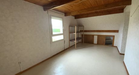 Secteur Labastide Murat,  maison familiale avec garage et jardin.