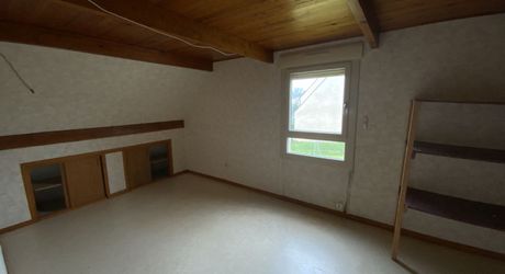 Secteur Labastide Murat,  maison familiale avec garage et jardin.