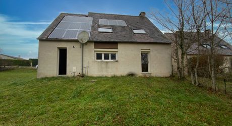 Secteur Labastide Murat,  maison familiale avec garage et jardin.