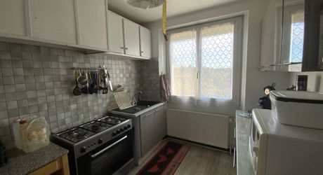 Gramat proche centre-ville, maison 3 chambres, jardin , sous sol complet, 