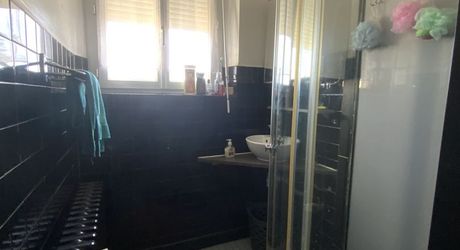 Gramat proche centre-ville, maison 3 chambres, jardin , sous sol complet, 