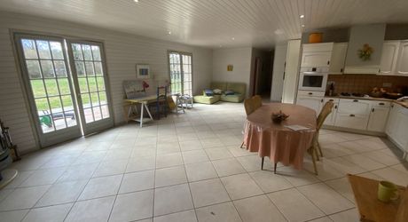 Maison en bois 5 pièces de plain-pied avec grand terrain à Cazals