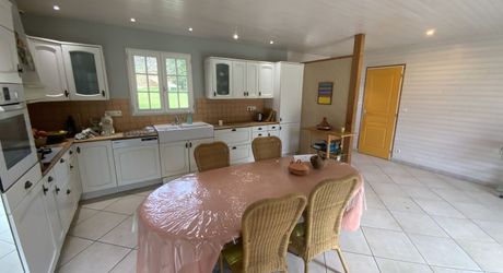 Maison en bois 5 pièces de plain-pied avec grand terrain à Cazals