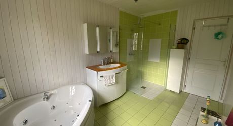 Maison en bois 5 pièces de plain-pied avec grand terrain à Cazals