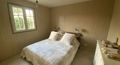 Maison en bois 5 pièces de plain-pied avec grand terrain à Cazals