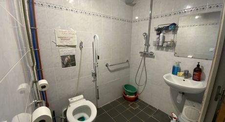 Secteur Gramat, maison familiale avec jardinet, maisonnette attenante à rénover