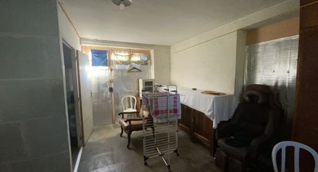 Secteur Gramat, maison familiale avec jardinet, maisonnette attenante à rénover