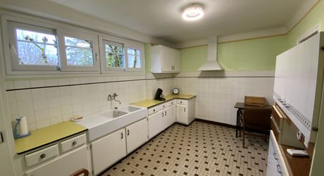 Secteur Gramat, maison familiale avec jardinet, maisonnette attenante à rénover