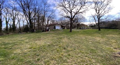 Single-storey house measuring 124m², flat land on the Causse plateau.