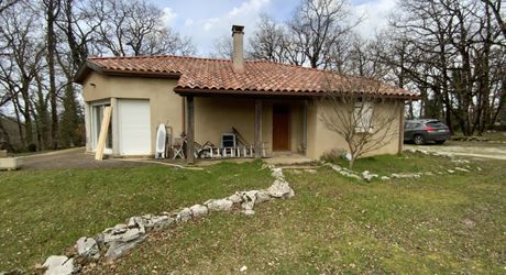 Single-storey house measuring 124m², flat land on the Causse plateau.