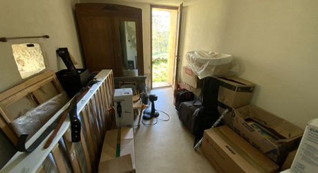 Secteur Gramat, à vendre corps de ferme en pierre  avec dépendances, 3 chambres, 5582m² de terrain.