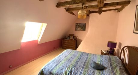 In the Livernon area, in a peaceful setting, a charming period house with outbuildings and a swimming pool.