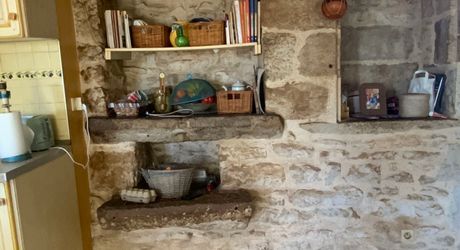 In the Livernon area, in a peaceful setting, a charming period house with outbuildings and a swimming pool.