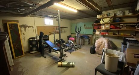 Proche toutes commodités, maison familiale et chaleureuse , 4 chambres – Quartier paisible et résidentiel.