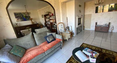  A vendre, maison T5 avec parc, garage et atelier à 5 min du centre ville de Gramat