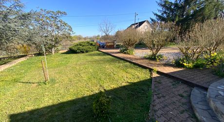  A vendre, maison T5 avec parc, garage et atelier à 5 min du centre ville de Gramat