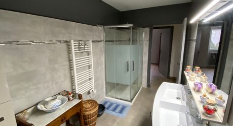 House of character T5 with potential for additional development large fenced and wooded land