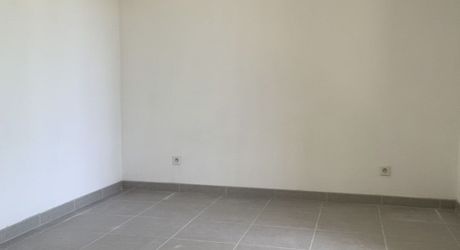 A vendre Secteur GRAMAT, pavillon rénové, 2 chambres.
