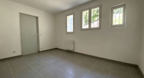 A vendre Secteur GRAMAT, pavillon rénové, 2 chambres.