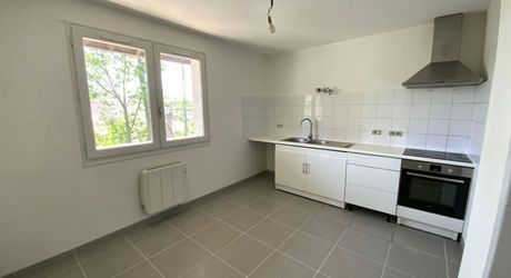 A vendre Secteur GRAMAT, pavillon rénové, 2 chambres.
